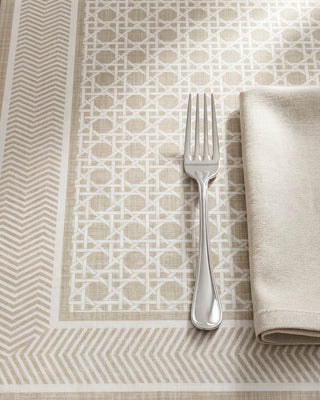 Mantel Wheat White Rattan