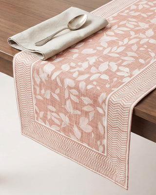 Camino de Mesa Rose Cloud Botanica