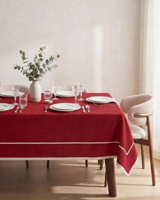 Mantel Dark Red